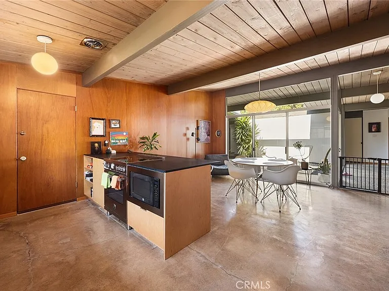 1131 N Encanto St — Photo 10