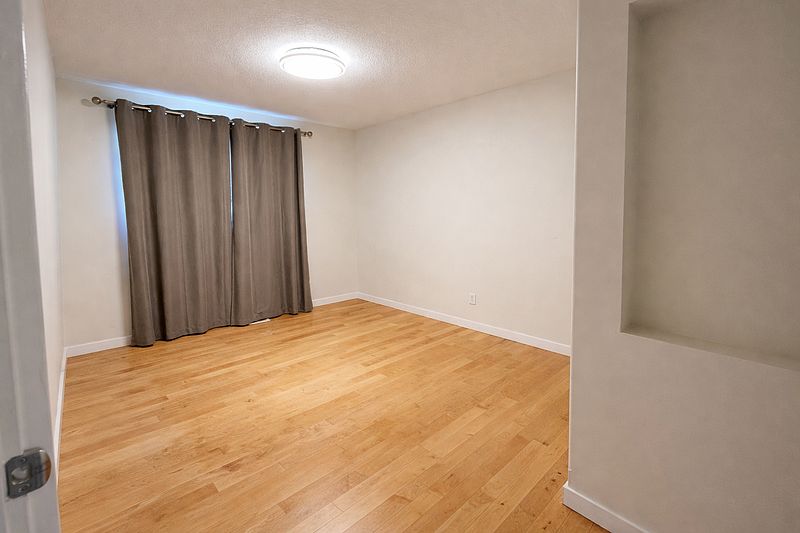 Spruce Grove House for rent - 3 Bedrooms — photo 5