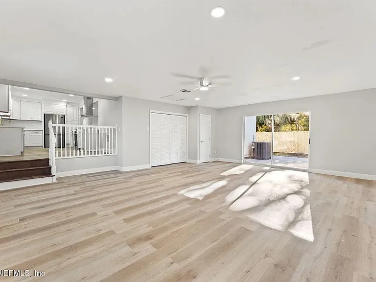 1554 Shirl Ln — Photo 4