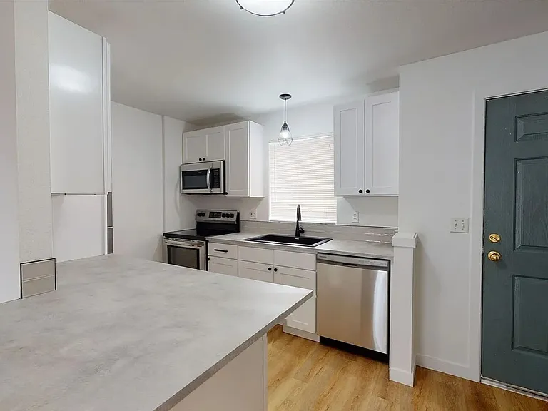 Meadowlark Townhomes — Photo 5
