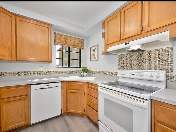 4th image of 7445 Auburn Oaks Ct APT G