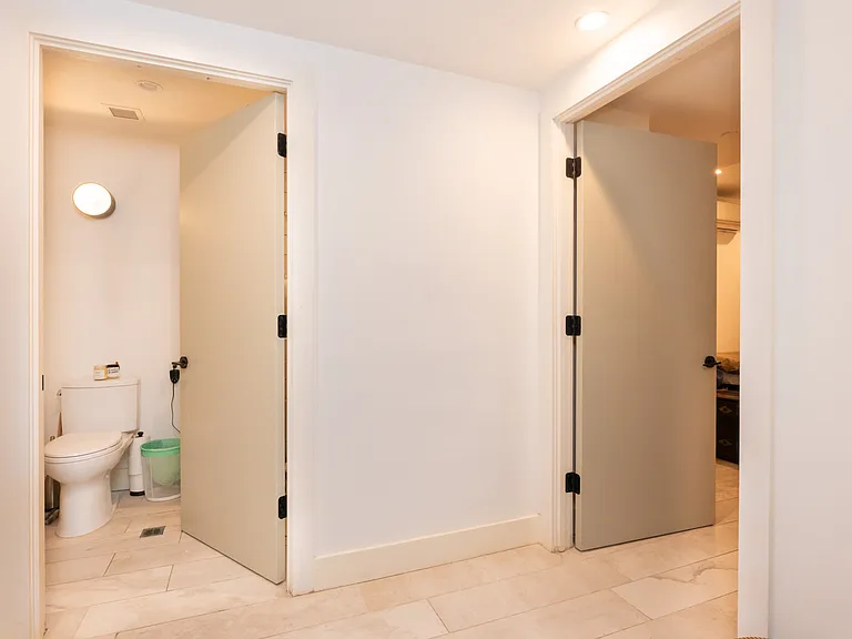 196 Freeman St #1C — Photo 13