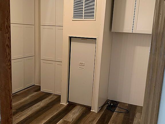 Storage in laundry