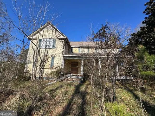 2615 Woodward Rd, College Park, GA 30349