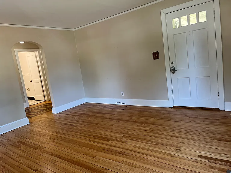2601 Stratford Dr — Photo 10