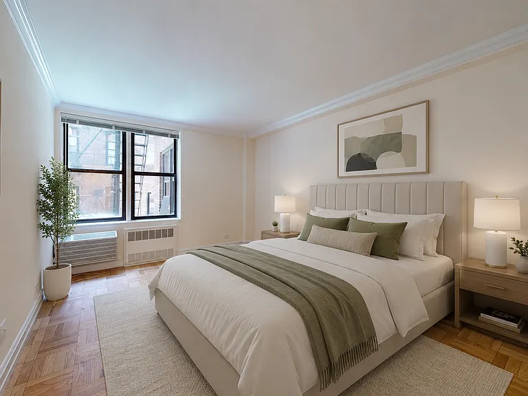 305 W 13th St #1C — Photo 2