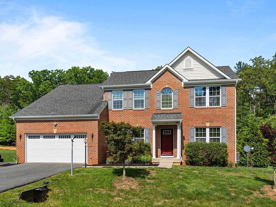 1st image of 677 Justin Dr