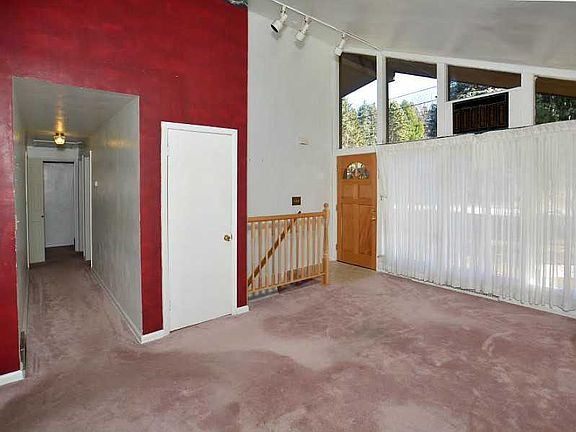 3rd image of 3384 Macintyre Dr