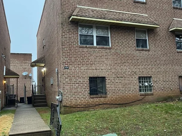 1145 Surrey Rd, Philadelphia, PA 19115