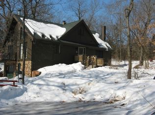 S12227 Thuli Rd, Spring Green, WI 53588