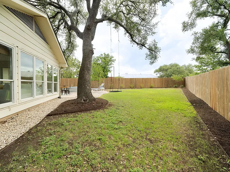 1406 Radam Cir — Photo 37