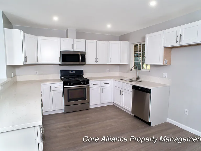 13197 Tripoli Ave — Photo 6