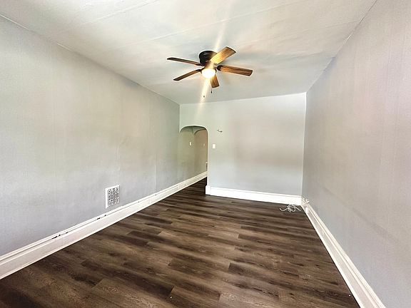 2nd image of 557 3rd St