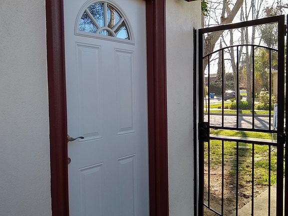 3rd image of 6560 Ponce Ave