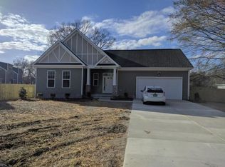 621 Harpersville Rd, Newport News, VA 23601