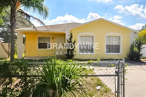 3 bed, 2.0 bath, 1150 sqft, $1,910 — Photo 3