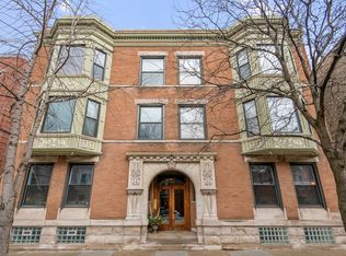 810 W Buckingham Pl #1, Chicago, IL 60657