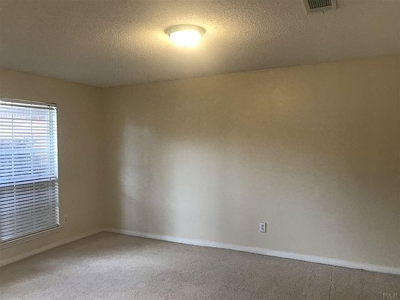 5th image of 3228 Massena Dr