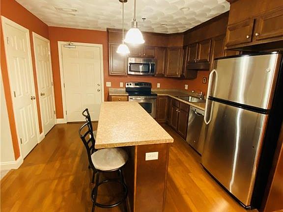 5th image of 15 Saw Mill Dr #103