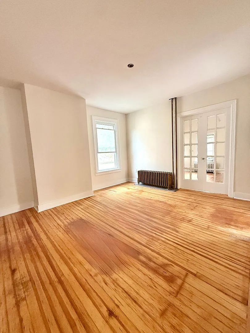 37 Green St — Photo 1
