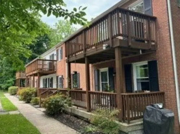 10 Cedar Ave APT E, Towson, MD 21286