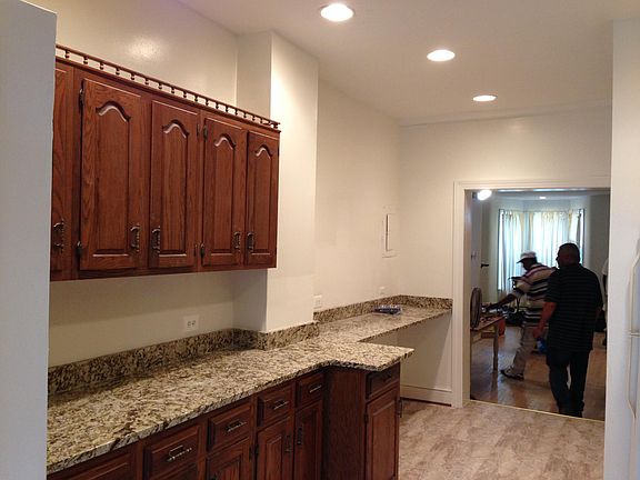 Kitchen - Pic 3 of xx