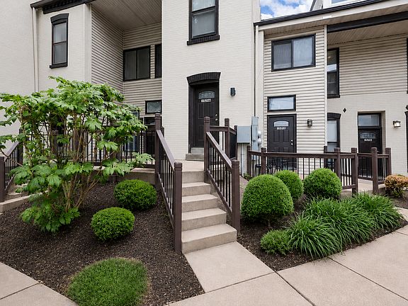 3rd image of 1500 Menard St #1012