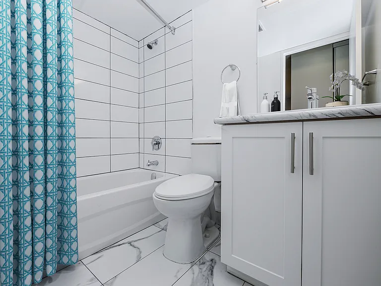 120 Torresdale Ave — Photo 8