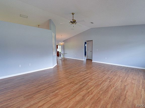 5th image of 3260 S Blackmountain Dr