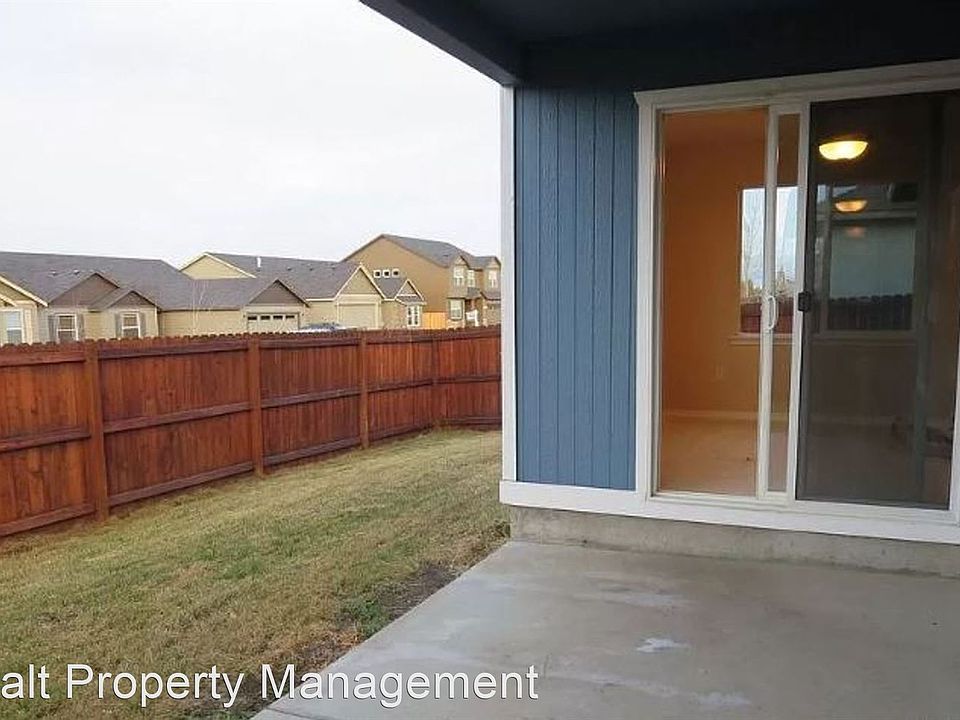 2nd image of 2383 NW Fir Ave