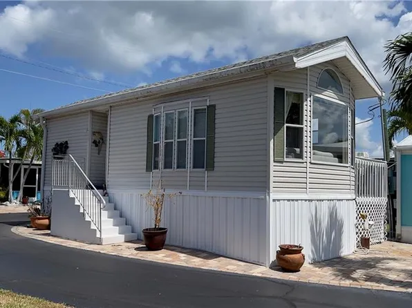 414 Papaya ST #45, GOODLAND, FL 34140