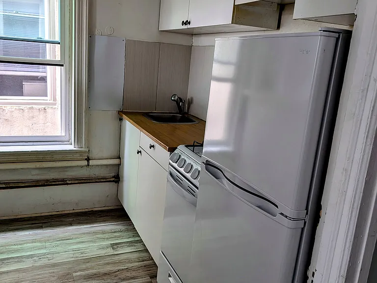 505 N 40th St #2 — Photo 8