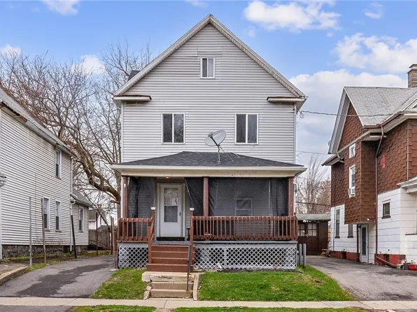 22 Roycroft Dr, Rochester, NY 14621