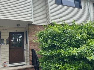 681 Dover Ct APT E, Hillsborough, NJ 08844