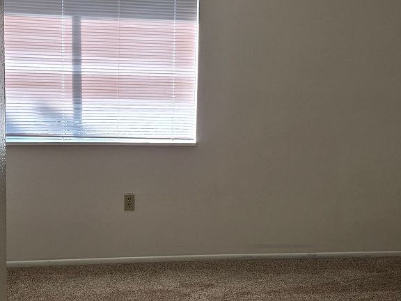 2nd image of 600 Stonebridge Dr #615
