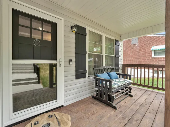 321 Craig Ave, Vinton, VA 24179
