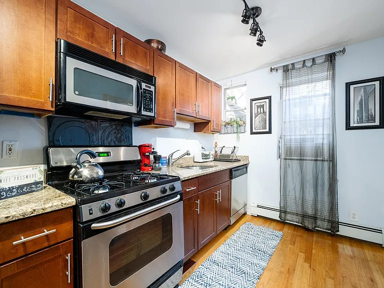 63 Jefferson St #4 — Photo 11