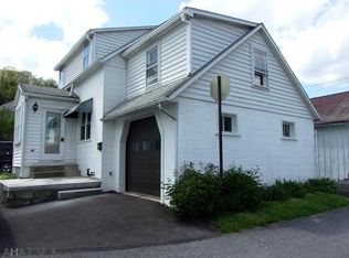 15 E 2nd St, Everett, PA 15537