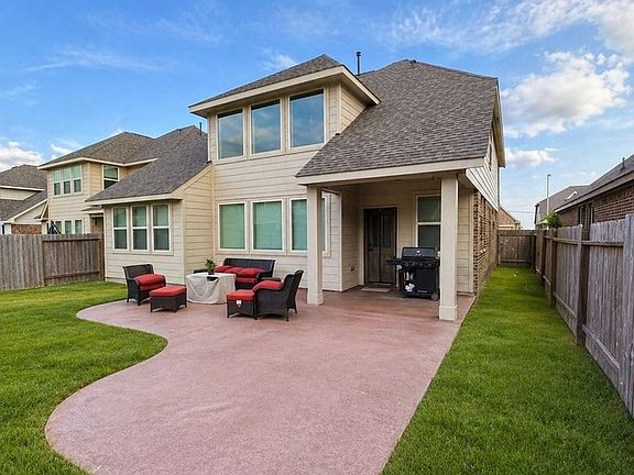 2nd image of 221 Ashley Way