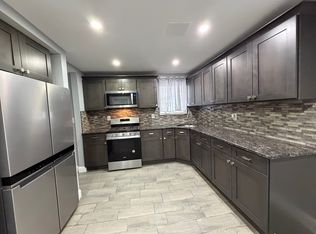 1546 Collings Rd, Camden, NJ 08104