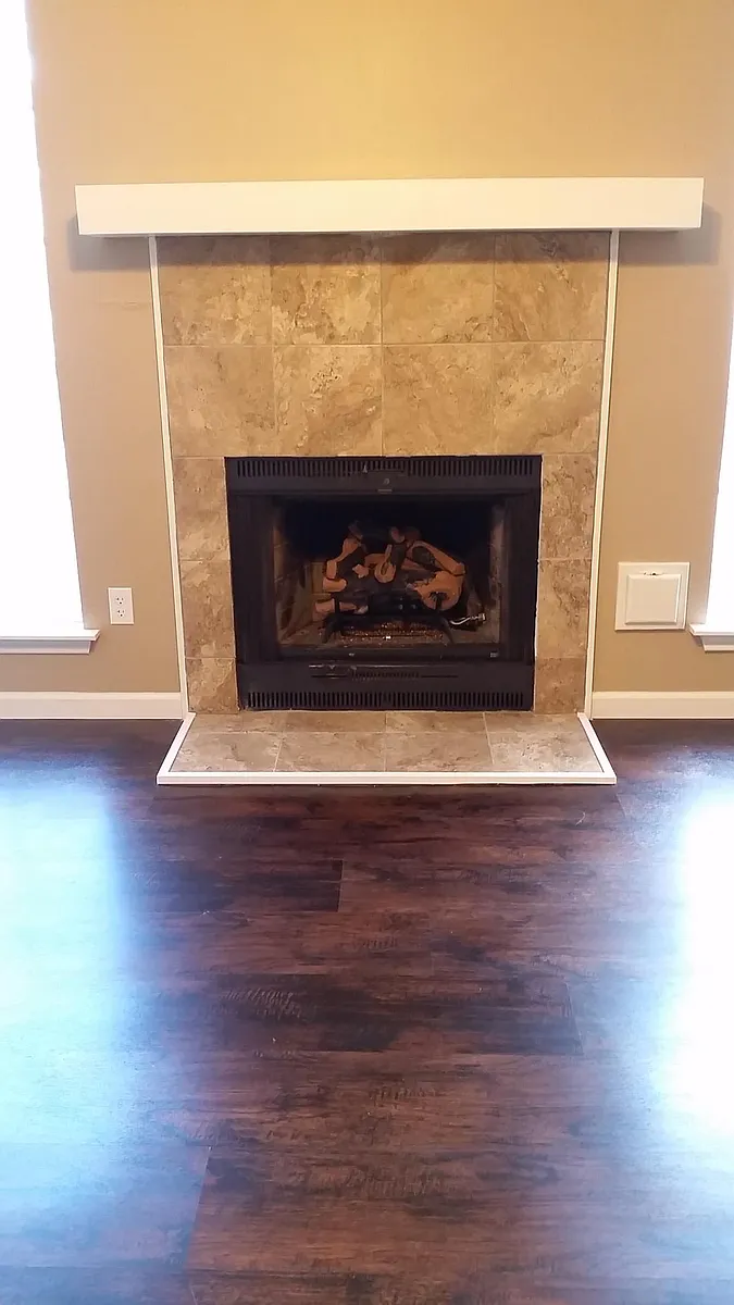 Photo 2 of 14 - 2402 Sycamore Ave #E8 - Huntsville, TX Building Photo - 2402 Sycamore Ave #E8