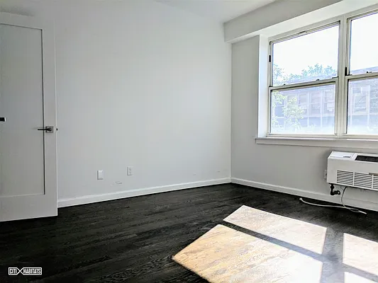 Rented by Citi Habitats | media 29