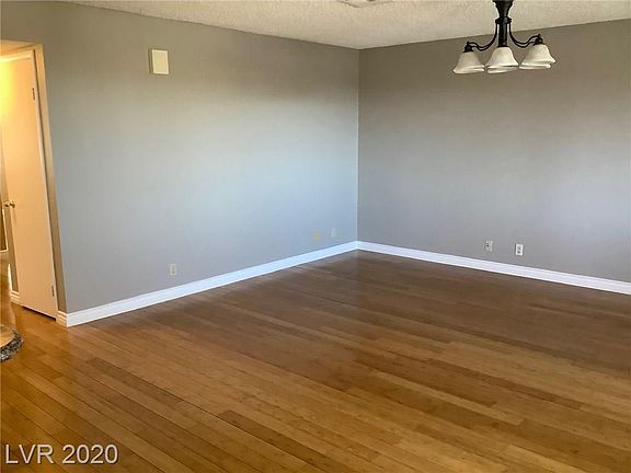 3rd image of 1409 Cedar Rock Ln Unit 201