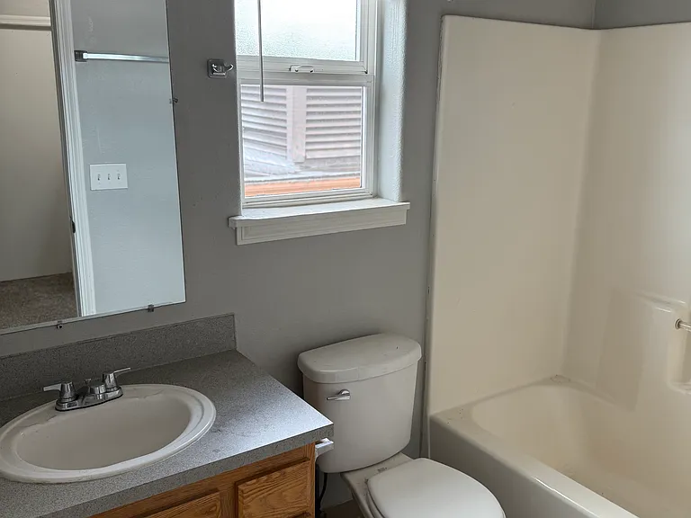 5623 SE 84th Ave #3 — Photo 13