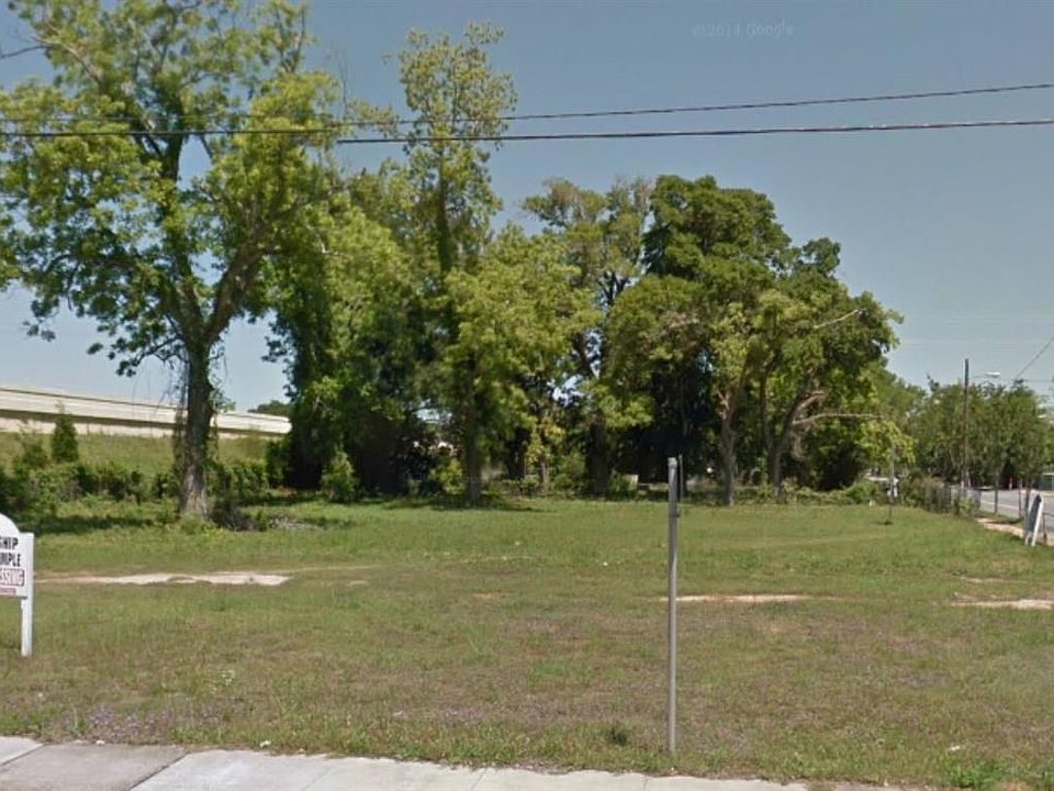 1st image of 2700 Blk Drive Martin Luther King Jr Dr