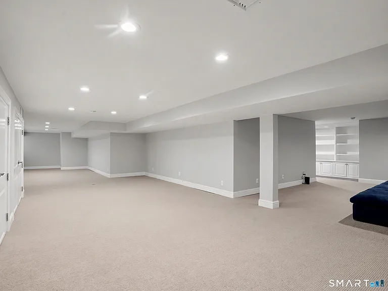 16 Overbrook Ln — Photo 10