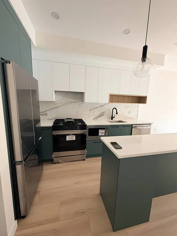2 bed, 785 sqft, $2,200 — Photo 3