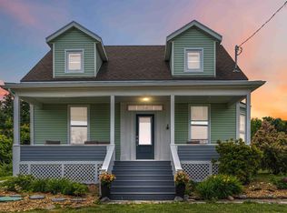 22 Seaman St, Margaretsville, NS B0S 1N0