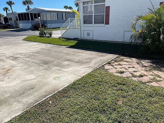 4th image of 818 Osprey Ln