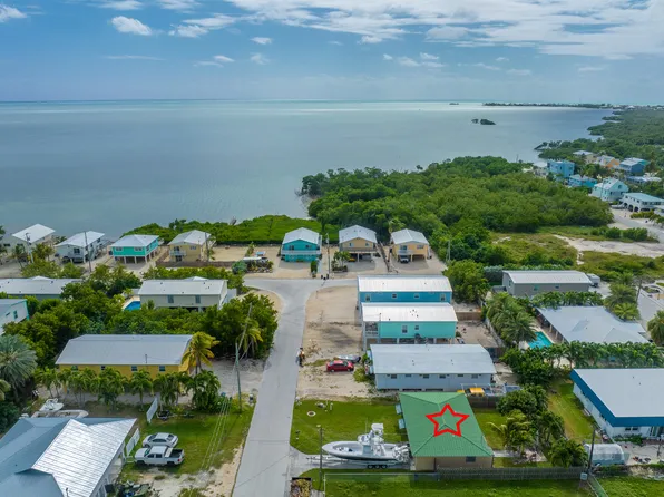 825 65th St, Marathon, FL 33050